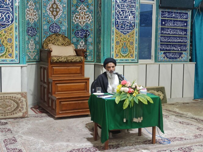 دیدار طلاب و فضلای استان خوزستان مقیم قم با نماینده ولی فقیه در استان خوزستان جناب حجت الاسلام والسلمین موسوی فرد.